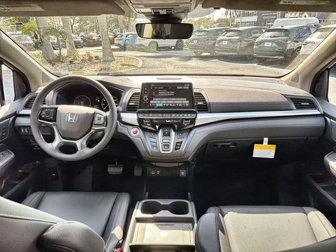 New 2026 Honda Odyssey EX-L image 10