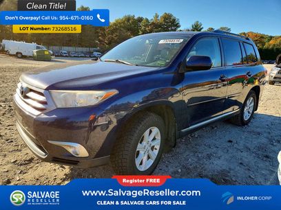 Used 2013 Toyota Highlander SE