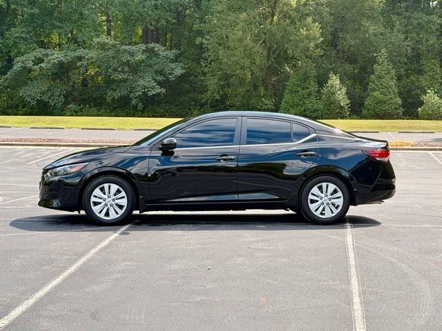 Used 2025 Nissan Sentra S FWD image 3