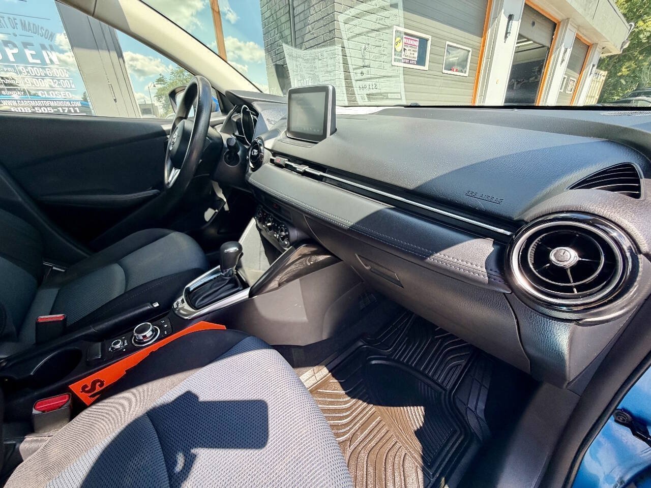 Used 2017 Toyota Yaris iA FWD image 23