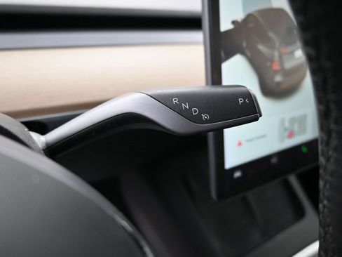 Used 2022 Tesla Model Y Performance image 19