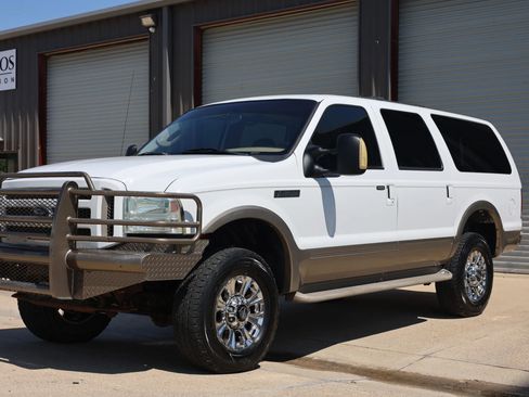 Used 2005 Ford Excursion Eddie Bauer AWD/4WD image 6