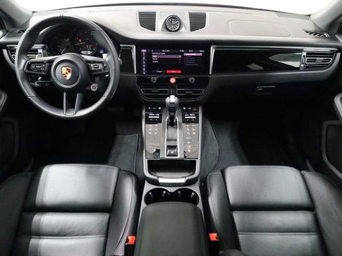Certified 2026 Porsche Macan AWD/4WD image 26