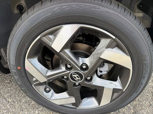 New 2026 Hyundai Venue SEL image 6