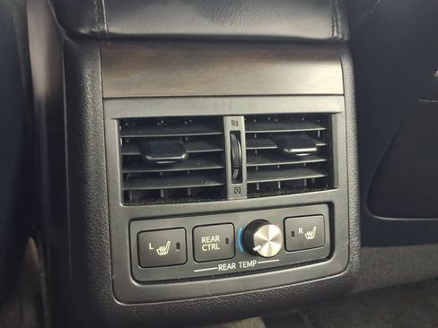 Used 2018 Toyota Avalon Limited w/ All Weather Liner Package FWD image 26