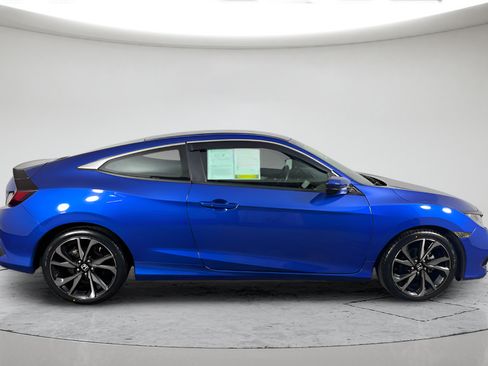 Used 2019 Honda Civic Sport image 2