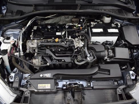 Used 2023 Toyota Corolla Cross L AWD/4WD image 9