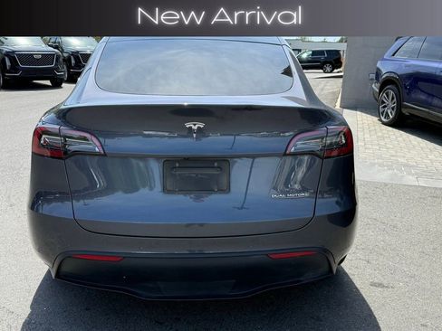 Used 2022 Tesla Model Y Performance image 4