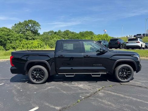 New 2026 Toyota Tundra Limited AWD/4WD image 2