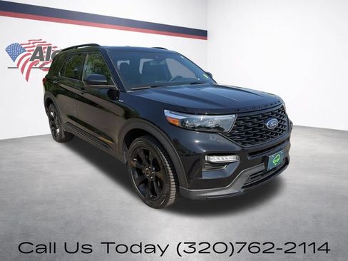 Used 2024 Ford Explorer ST-Line w/ Class IV Trailer Tow Package AWD/4WD image 3