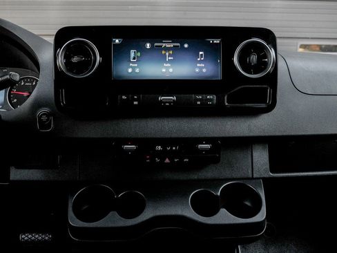 New 2026 Mercedes-Benz Sprinter 2500 image 17