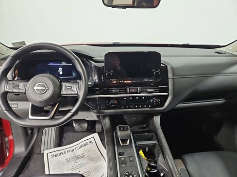 Certified 2025 Nissan Pathfinder Platinum w/ Cargo Package image 14