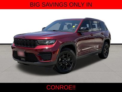 Used 2025 Jeep Grand Cherokee Altitude