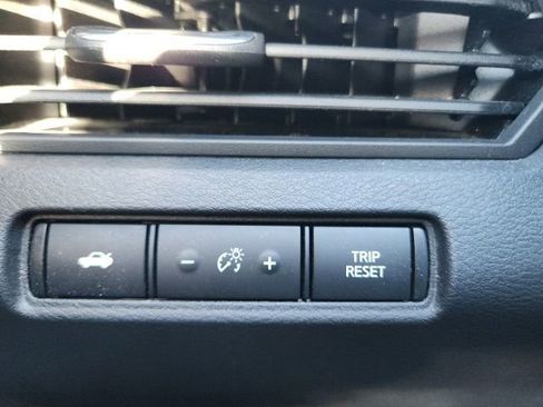 Used 2021 Nissan Altima 2.5 SR image 17