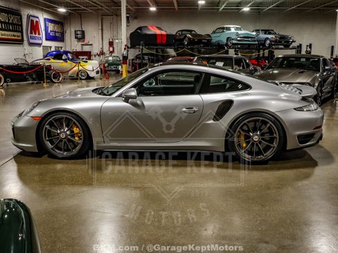 Used 2014 Porsche 911 Turbo S image 16
