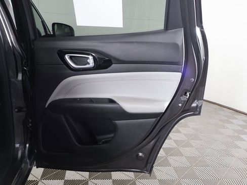 Used 2022 Jeep Compass Limited image 25