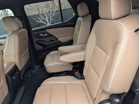 Used 2023 Chevrolet Traverse Premier image 26