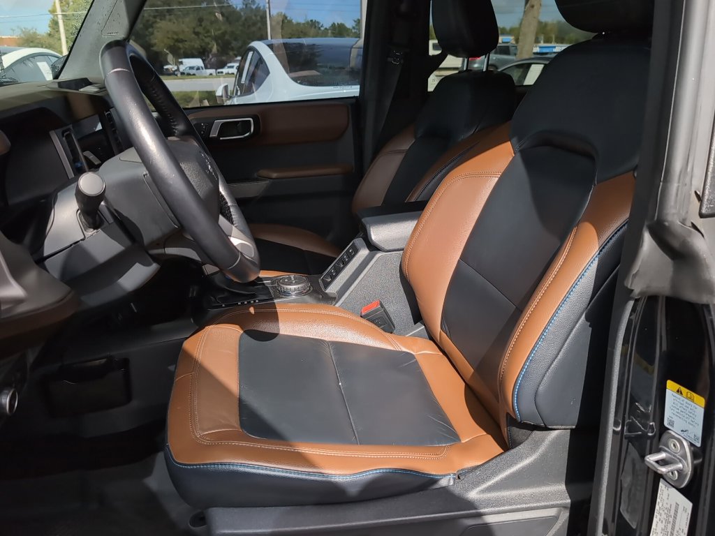 Used 2022 Ford Bronco Outer Banks AWD/4WD image 9