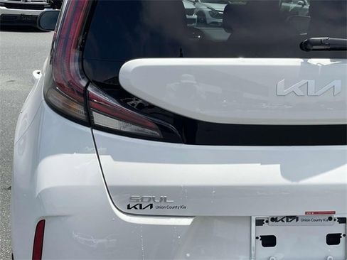 New 2025 Kia Soul S image 17
