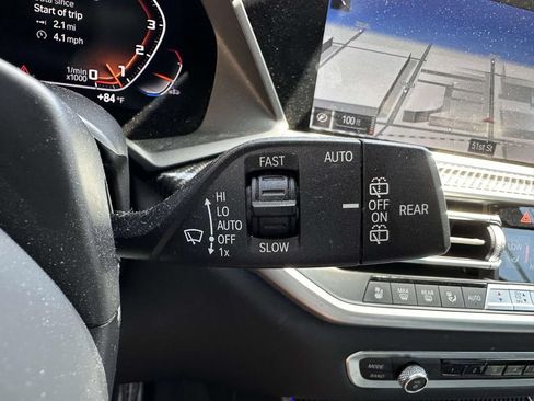 Used 2022 BMW X5 M50i w/ Premium Package AWD/4WD image 32