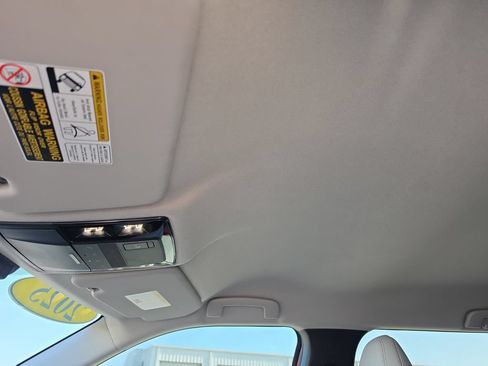 Used 2025 Mitsubishi Outlander SE FWD image 30