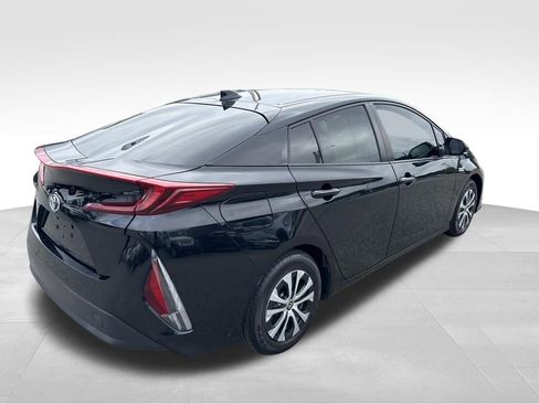 Used 2021 Toyota Prius Prime LE w/ Carpet Mat Package (TMS) FWD image 5