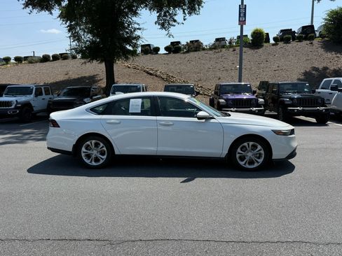 Used 2023 Honda Accord LX image 6