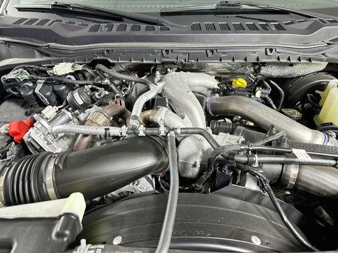 Used 2024 Ford F350 Lariat AWD/4WD image 9