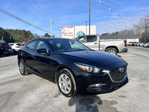 Used 2018 MAZDA MAZDA3 Sport image 25
