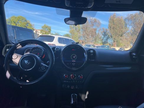 Used 2021 MINI Cooper Countryman image 9