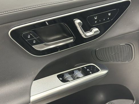 New 2026 Mercedes-Benz GLC 300 image 12