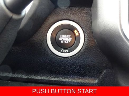 Certified 2025 RAM 2500 Big Horn AWD/4WD image 9