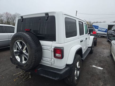 Used 2022 Jeep Wrangler Unlimited Sahara AWD/4WD image 2
