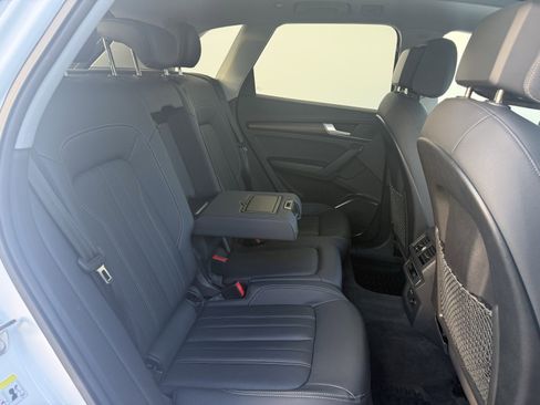 Used 2023 Audi Q5 2.0T Premium w/ Convenience Package image 12