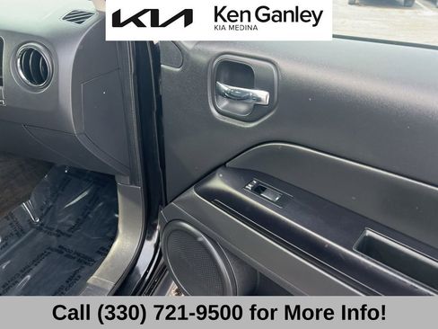 Used 2016 Jeep Patriot High Altitude image 53