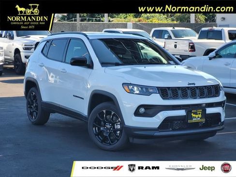 New 2026 Jeep Compass Latitude AWD/4WD image 1