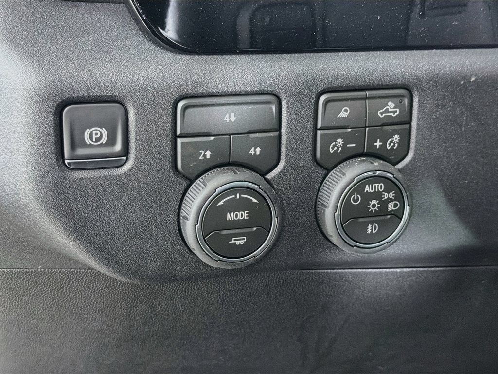 New 2026 Chevrolet Silverado 3500 LT AWD/4WD image 10