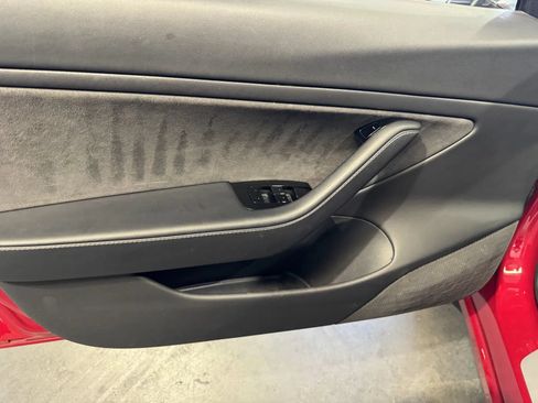 Used 2018 Tesla Model 3 Long Range RWD image 13