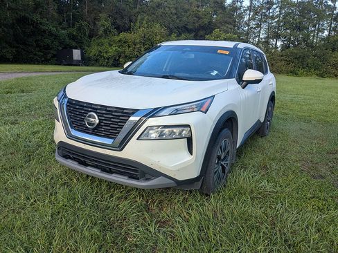 Used 2021 Nissan Rogue SV FWD image 3