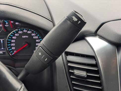 Used 2020 Chevrolet Suburban LT w/ Luxury Package image 12