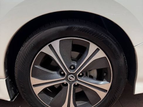 Used 2018 Nissan Leaf SV w/ SV All Weather Package FWD image 29