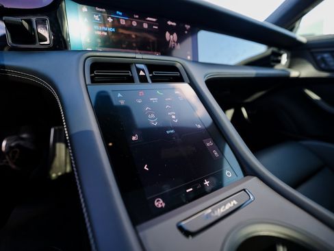 Certified 2025 Porsche Taycan GTS image 20