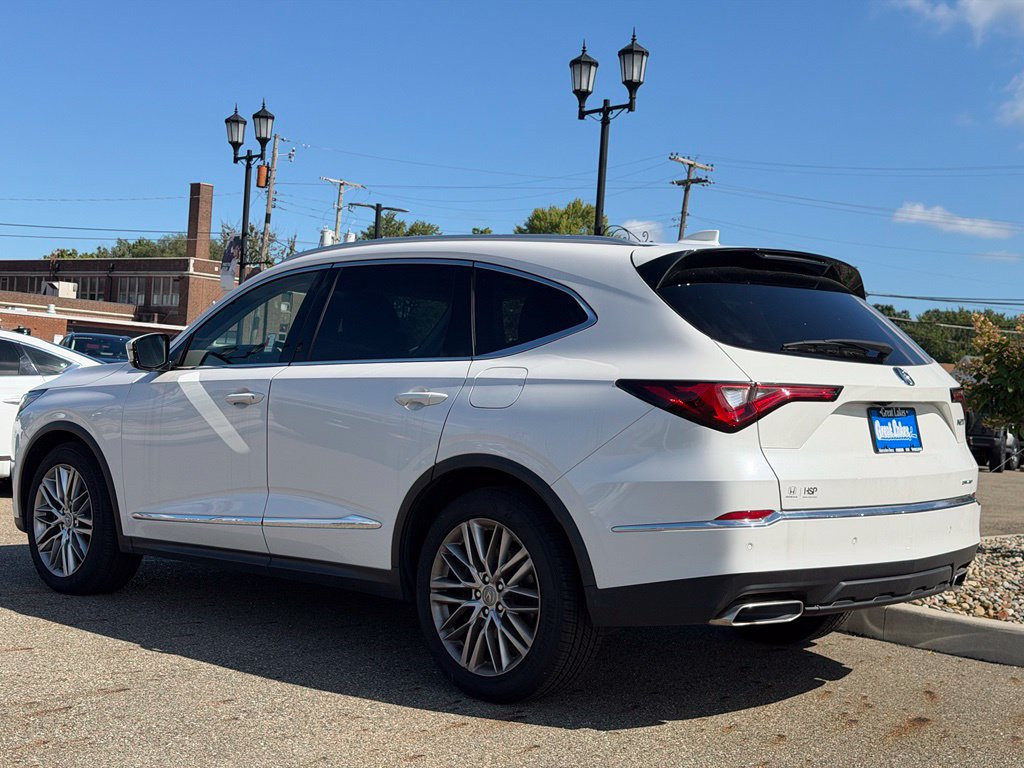 Used 2023 Acura MDX w/ Advance Package AWD/4WD image 3