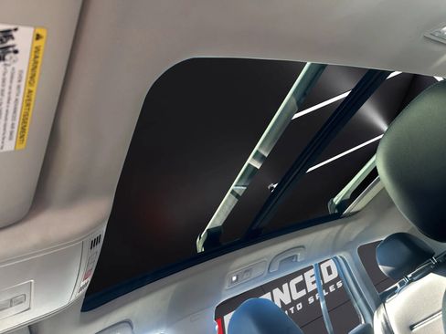 Used 2017 Volkswagen Golf Alltrack SEL image 9