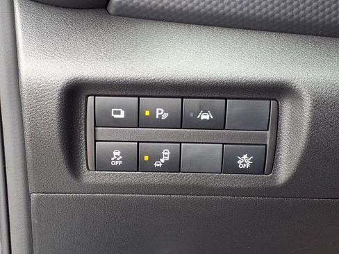 Certified 2025 Nissan Kicks Play S FWD image 17