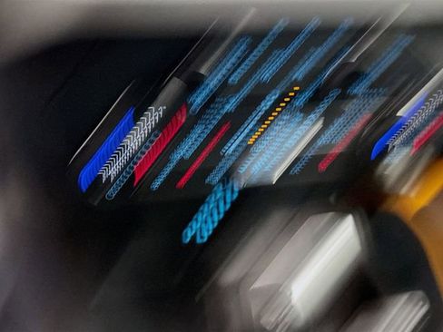 Used 2023 Ford Bronco Badlands image 15