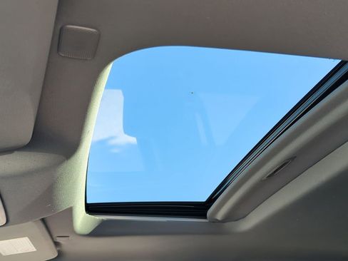 Used 2021 GMC Sierra 3500 Denali w/ Denali Ultimate Package image 19