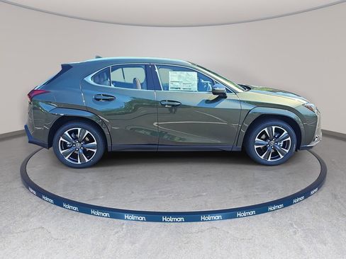New 2026 Lexus UX 300h AWD image 4