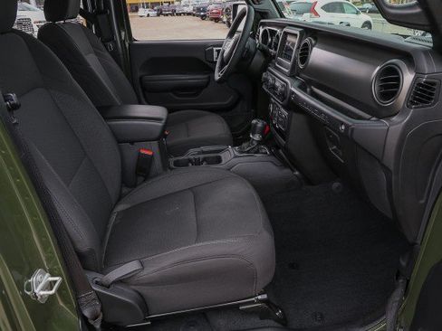 Used 2023 Jeep Wrangler Unlimited w/ Cold Weather Group AWD/4WD image 33