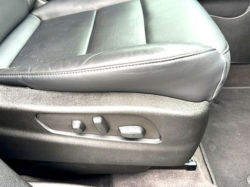 Used 2023 Cadillac XT4 Premium Luxury w/ Driver Assist Package image 25